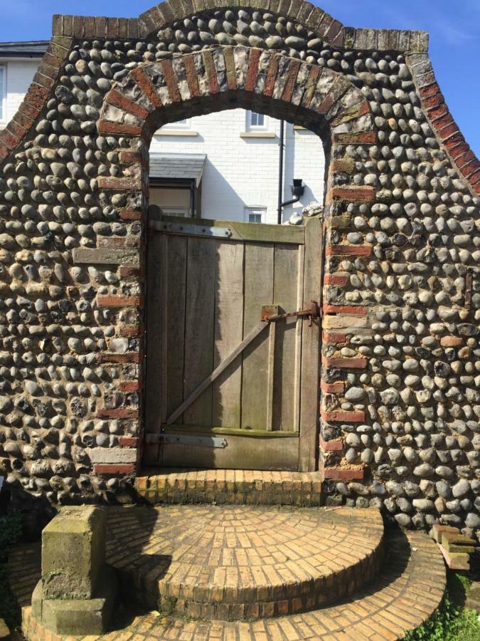 Copper'S Cottage Sheringham Bagian luar foto