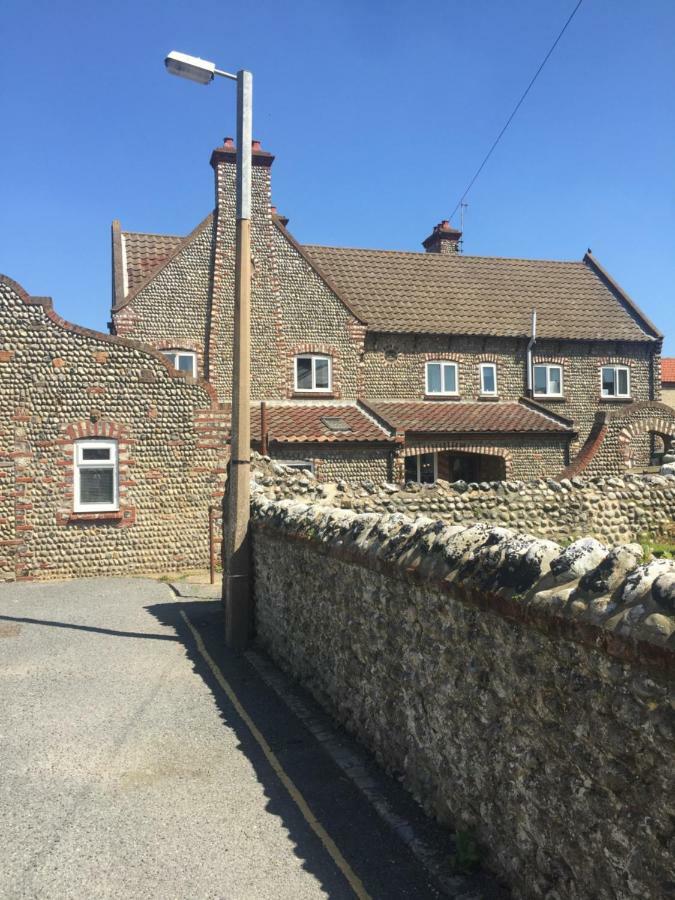 Copper'S Cottage Sheringham Bagian luar foto